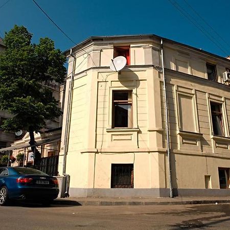 Fun House Hostel Bukares Bagian luar foto