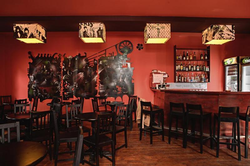 Fun House Hostel Bukares Bagian luar foto